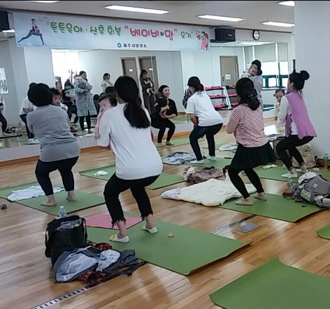 ▲ 파주시 임산부 요가교실 진행 모습.