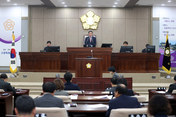 ▲ 수원시의회 378회 임시회 개회 모습.