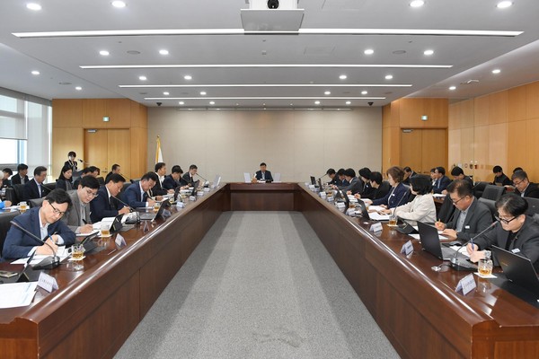 ▲ 성남시 정례간부회의 개최 모습.