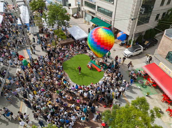 ▲ 성북 세계음식축제 누리마실 전경.