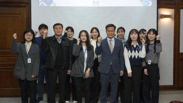 ▲ 여성역량강화위원회 단체 사진.
