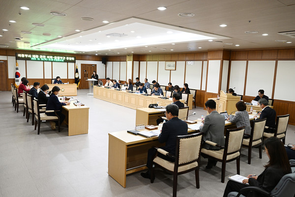 ▲ 시 재정 상황 공유 및 극복을 위한 정담회 모습.