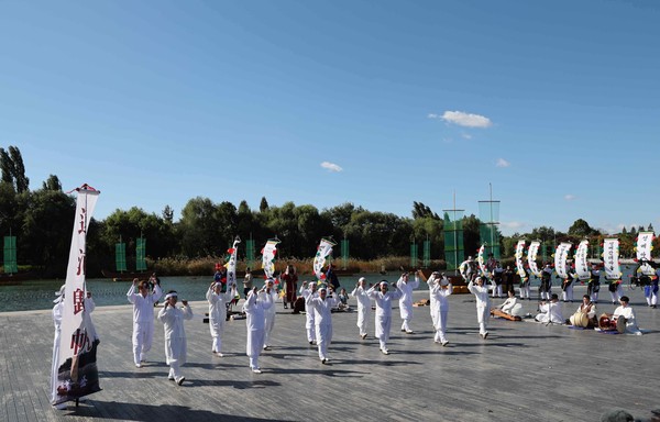 ▲ 월드컵공원 평화의광장 수변무대에서의 마포나루 입항재현 축하 마당극 모습.