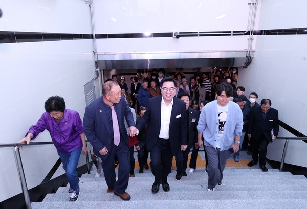 ▲ 사당2동 갯마을지하보도 개통식.