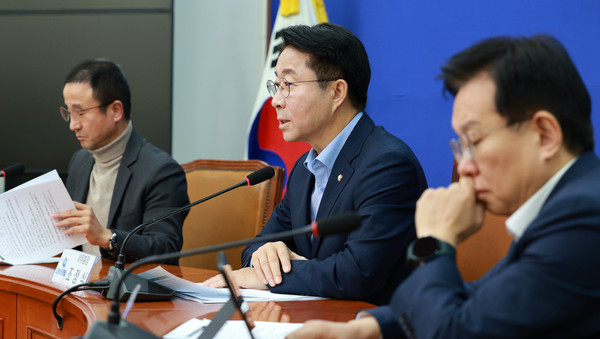 ▲ 발언하는 조정식 더불어민주당 사무총장. /뉴시스