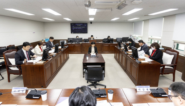 ▲ 이날 제2상임위원실에서 열린 폐회중 의회운영위원회의 한 장면.
