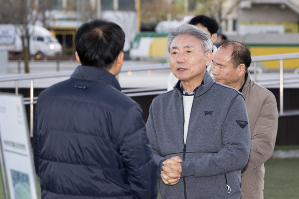 ▲ 윤환 계양구청장 계양 아라뱃길 문화·관광 인프라 조성 위한 우수사례 현장 방문 실시 모습.