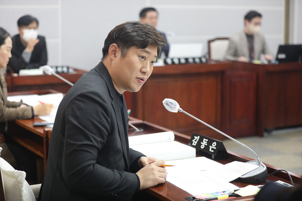 ▲ 수원시의회 김동은 의원.