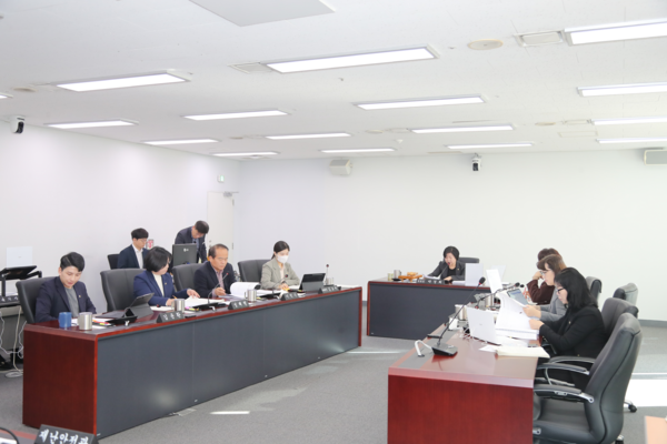 ▲ 성남시의회 행정교육위원회, 2023년도 행정사무감사.