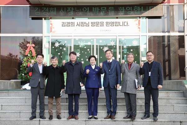 ▲ 김경희 이천시장 관내 기업현장 방문.