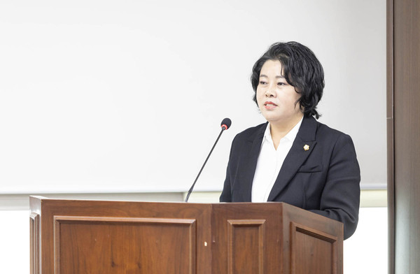 ▲ 발언하는 김진숙 의원.