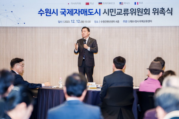▲ 이재준 수원시장이 인사말을 하고 있다.