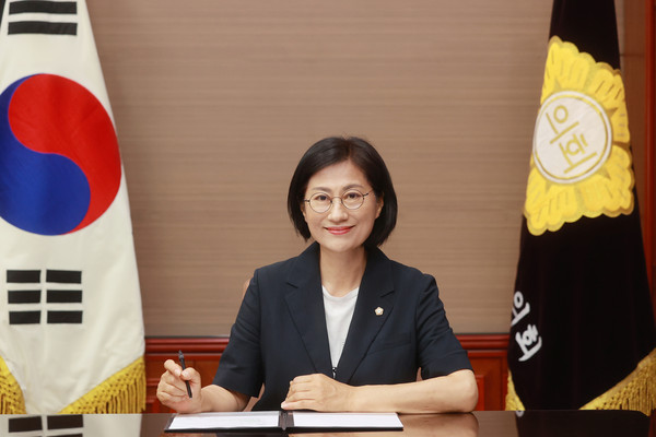 ▲ 주임록 의장.