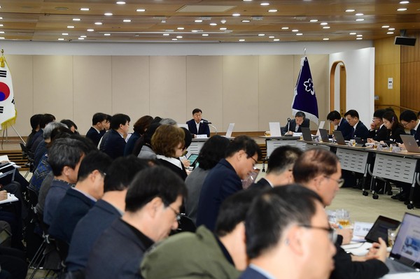 ▲ 성남시 확대간부회의 개최 모습.