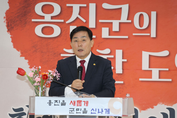 ▲ 문경복 옹진군수가 북도면 신년인사회에서 인사말을 하고 있다.