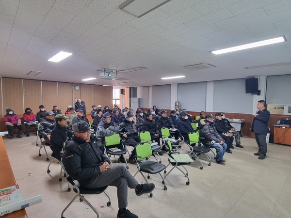 ▲ 옹진군 농촌지도 시범·지원사업 관련 사진.