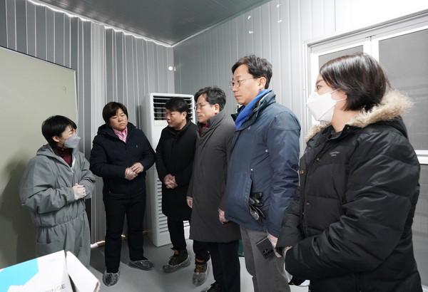 ▲ 하남시의회 도시건설위원회, 1월 22일 미사동 소재 '하남시 동물보호센터' 운영‧관리 실태 점검 현장.