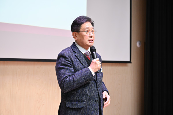 ▲ 전진선 양평군수가 군정계획 설명회에서 인사말을 하고 있다.