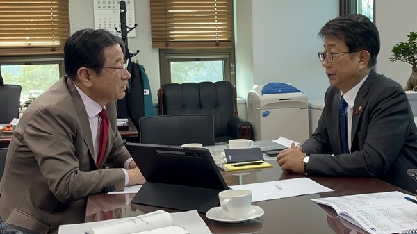 ▲ 이현재 하남시장(좌)과 박상우 국토부 장관(우).