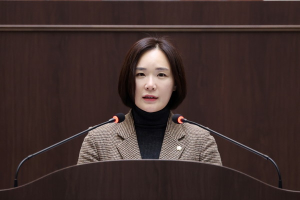 ▲ 5분 발언하는 최서윤 의원.