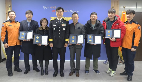 ▲ 의정부소방서 민간인 표창 수여식 개최 모습.
