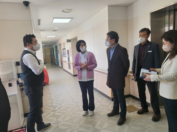 ▲ 이천시 비상진료체계 점검 실시 모습.