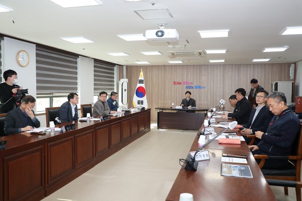 ▲ 군포시 스마트도시 통합운영센터 구축 타당성용역 최종보고회 개최 모습.