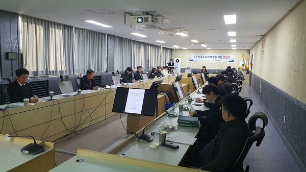 ▲ 여주시 공공건축물 하자예방 위한 간담회 개최 모습.