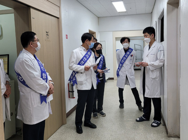 ▲ 경영진 환자 안전 라운딩.