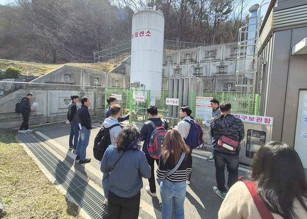 ▲ 태국 엔지니어 대상 남양주시 고도정수처리시설 견학 실시 모습.