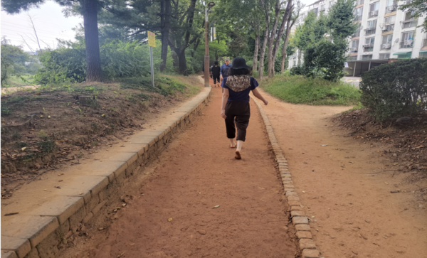 연수구 승기공원 황톳길