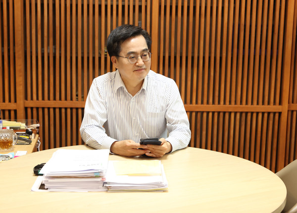 ▲ The 경기패스 카드 신청.