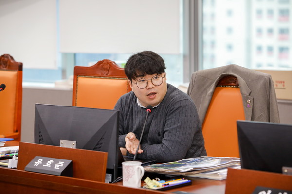 ▲ 발언하는 유호준 의원.