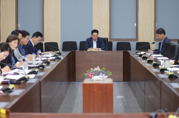 ▲ 5월 정기 의원간담회 모습.