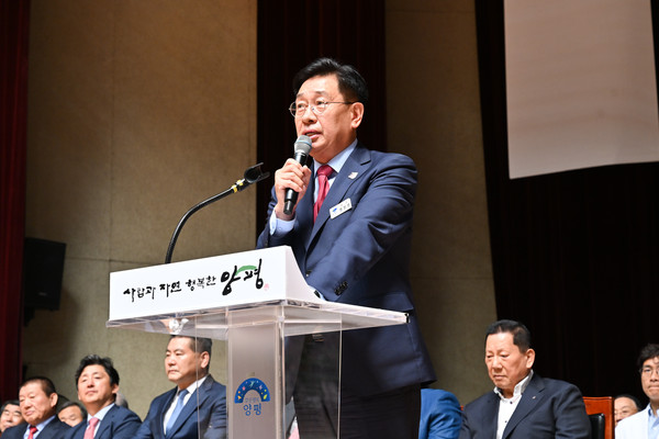 ▲ 전진선 양평군수가 양평 몽양컵 전국 유도대회 개회식에서 인사말을 하고 있다.