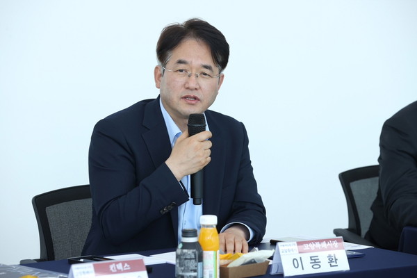 ▲ 일자리사업 기관협력을 위한 업무협약 체결식에서 발언 중인 이동환 고양특례시장.