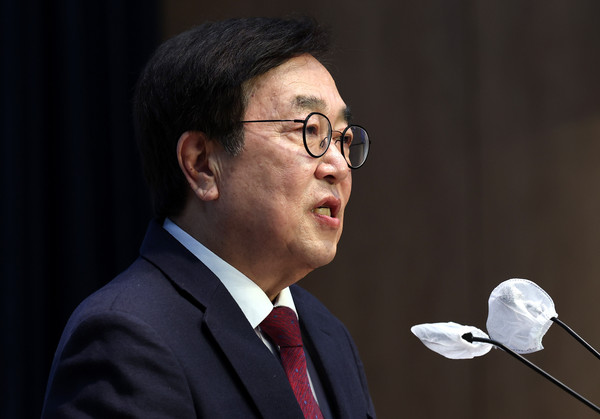 ▲ 기자회견하는 서병수 의원. /뉴시스