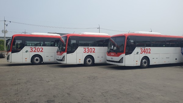 ▲ 시흥시 3202, 3302, 3402 버스.