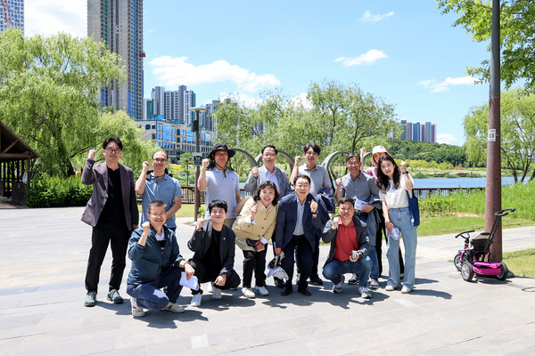 ▲ 도시환경위원회 벤치마킹 모습.