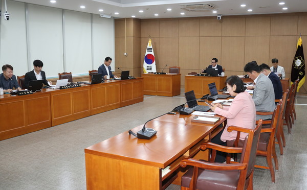▲ 제243회 폐회중 제1차 의회운영위원회.