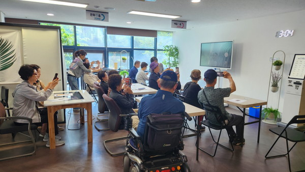 ▲ 고양특례시 디지털역량강화교육 ‘디지털 배움터’ 운영 모습.
