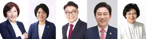 ▲ 사진 왼쪽부터 조례안을 발의한 현옥순 김진숙 이대구 한갑수 박은경 의원의 모습.