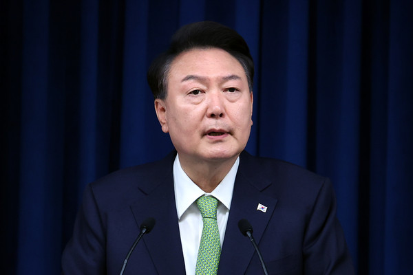 ▲ 윤석열 대통령이 3일 서울 용산 대통령실 브리핑룸에서 첫 국정브리핑을 하고 있다. /뉴시스