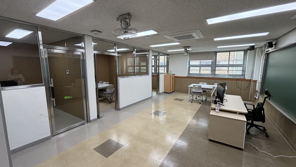 ▲ 의왕시 관내 고등학교 온라인 학습실.