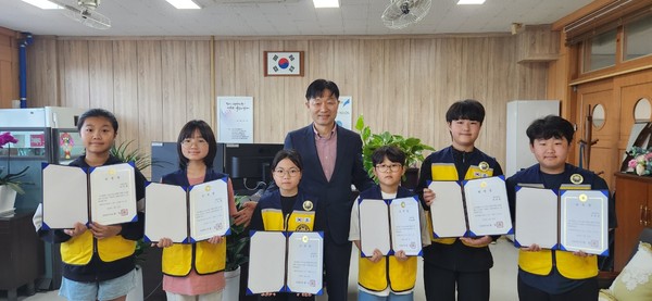 ▲ 강화군 어린이 안전히어로즈 위촉식 개최 모습.