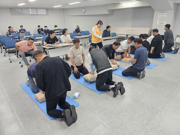 ▲ 심폐소생술 응급처치 교육 현장.