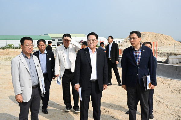 ▲ 강수현 양주시장 양주농업기술센터 청사 이전·건립 공사 현장 방문 모습.