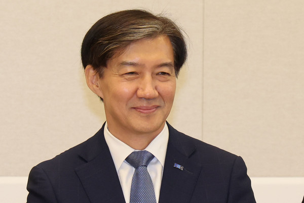▲ 조국 조국혁신당 대표가 11일 오전 서울 여의도 국회에서 열린 창당 100일 기념행사 및 기자간담회에서 미소를 짓고 있다. /뉴시스