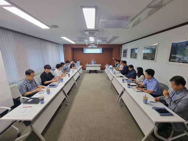 ▲ 용인도시공사, CEO와 함께하는 건설현장 소통간담회.