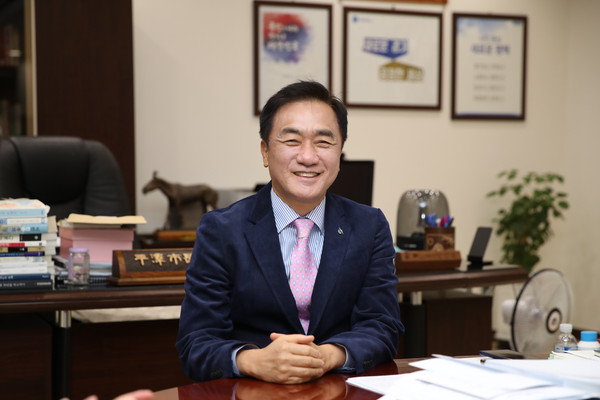 ▲ 정장선 평택시장.